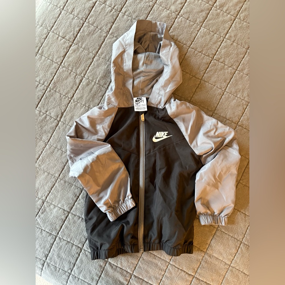 Nike Two-Tone Black and Gray Jacket